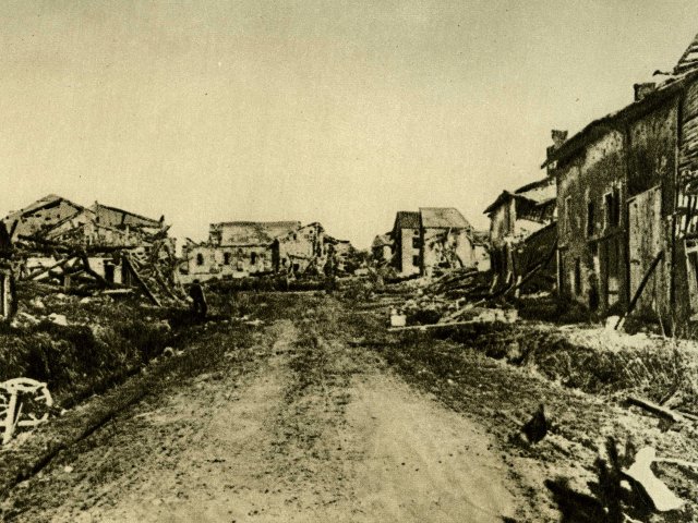 Ruiny vesnice Terron  (zdroj: Československé legie ve Francii. Praha, Kruh francouzských legionářů, 1930)