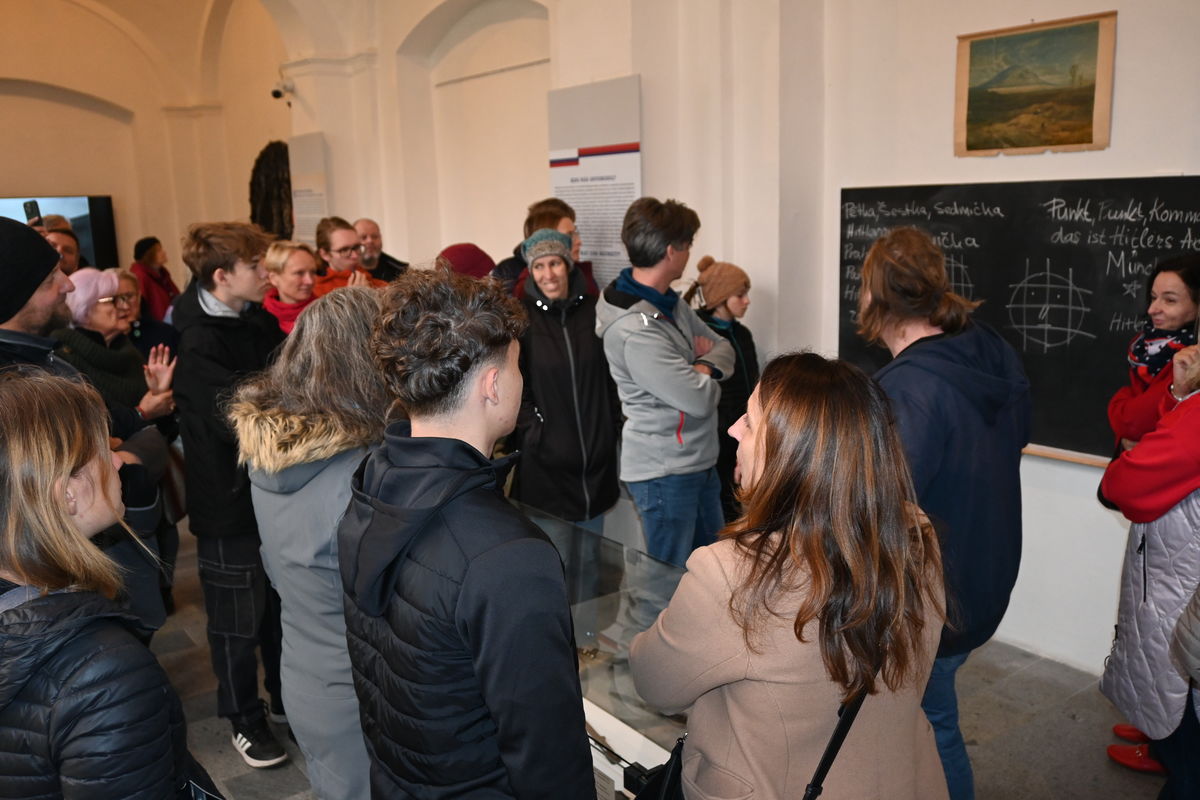 Komentovaná prohlídka výstavy Narativ 1945