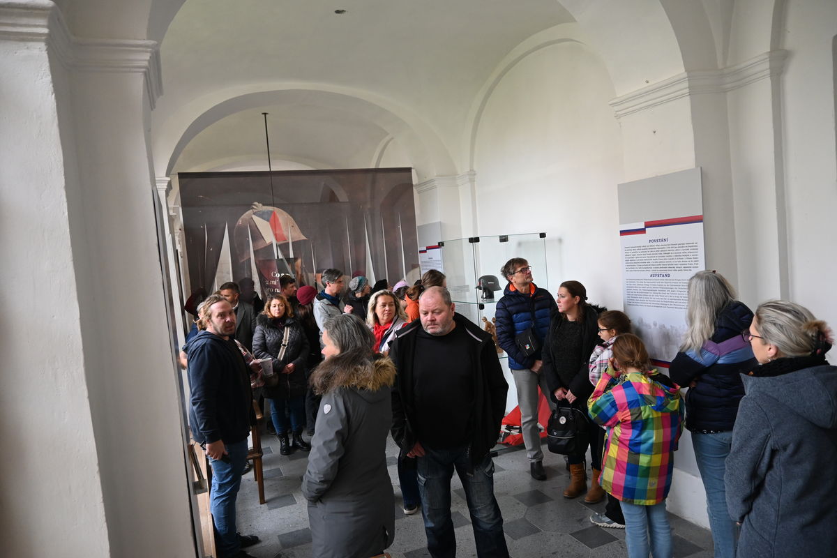 Komentovaná prohlídka výstavy Narativ 1945